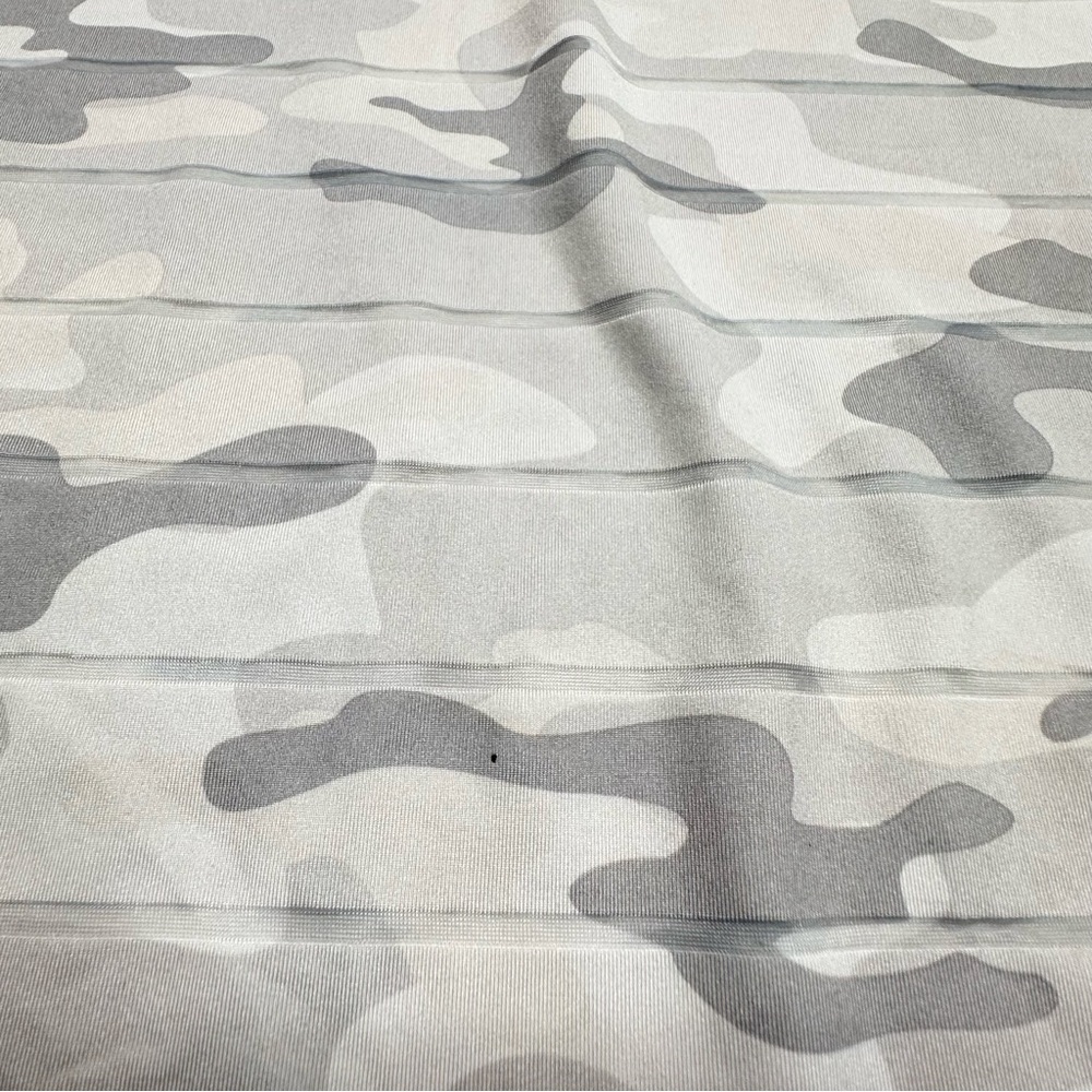 Zyia Active Havana White Gray Camo Stripe Racerback Tank Top Lightweight Small - Picture 3 of 6